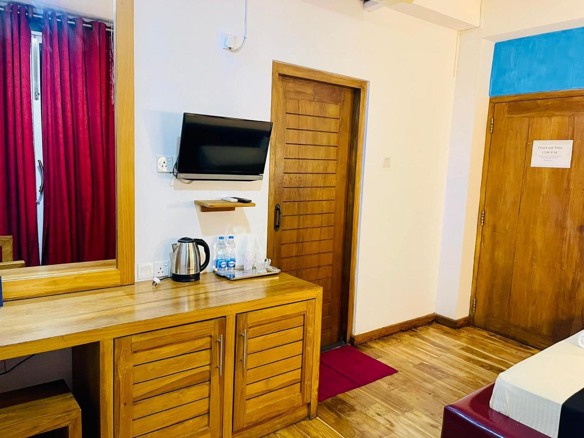 Hotel Sea Line Галле Экстерьер фото